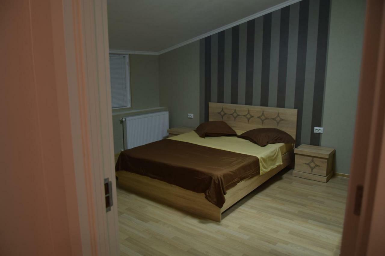 טביליסי Gogoli Family Hotel מראה חיצוני תמונה